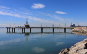 burlington_167796037_S